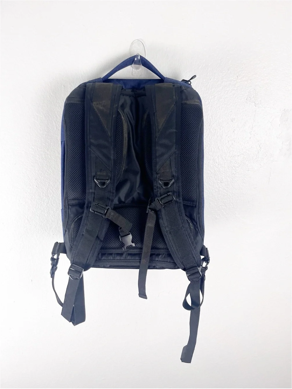 EBAGS Blue Professional Laptop Weekender Zip Pockets Adjustable Straps Backpack
